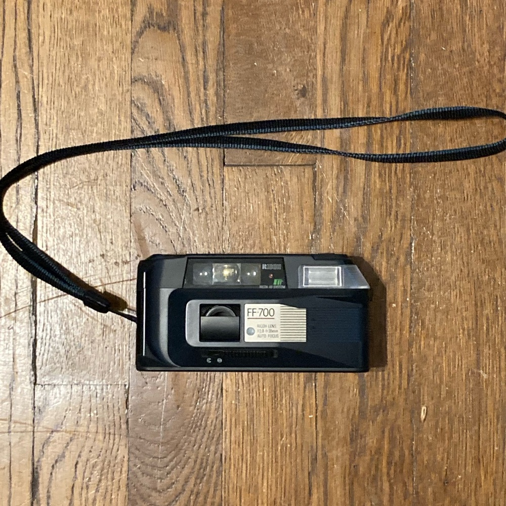 Ricoh FF-700 RARE 35mm Point and Shoot Film Camera No Battery